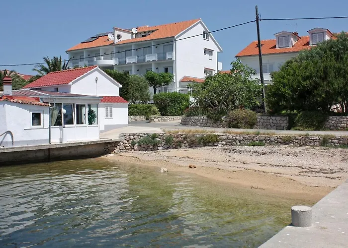 Apartament By The Sea Barbat, Rab - 22093 Rab Town